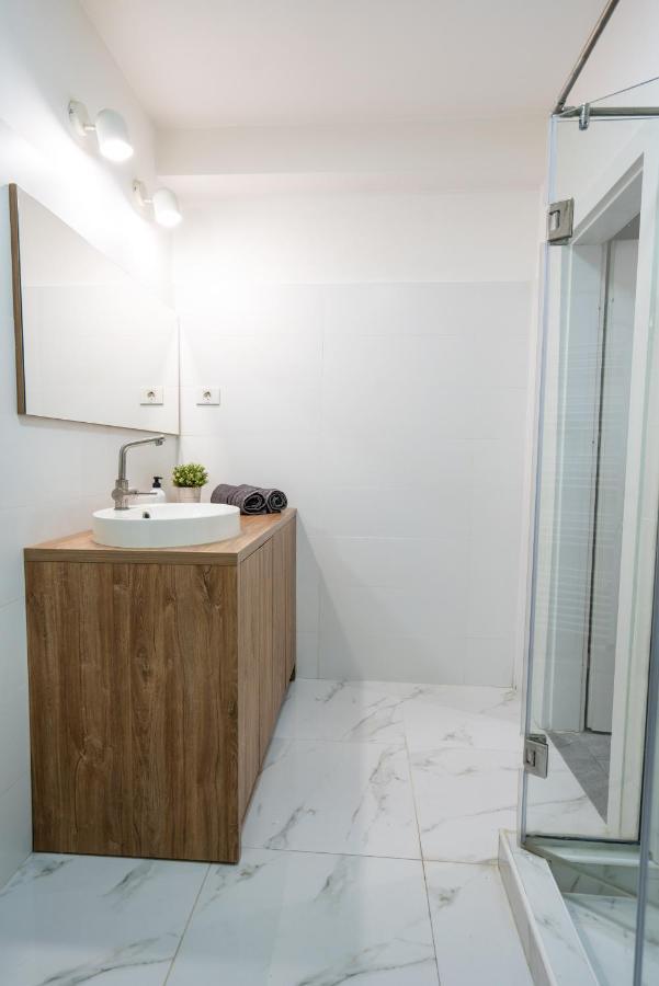 Cozy Design Apartament In Magheru Boekarest Buitenkant foto